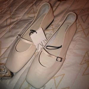 ZARA White Leather Flats